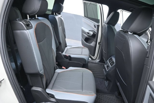 2027 Volkswagen Atlas SEL Premium R-Line