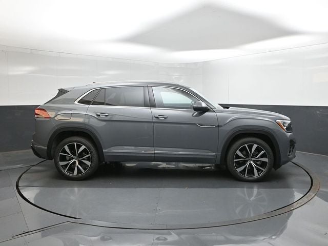 2026 Volkswagen Atlas Cross Sport SEL Premium R-Line