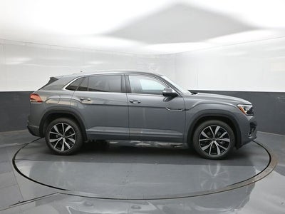 2026 Volkswagen Atlas Cross Sport SEL Premium R-Line