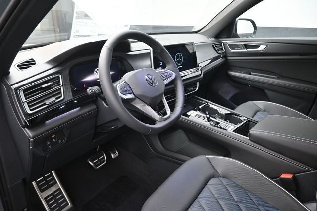 2026 Volkswagen Atlas Cross Sport SEL Premium R-Line