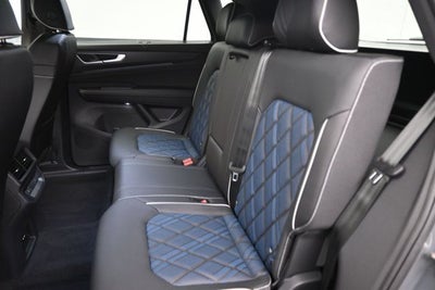 2026 Volkswagen Atlas Cross Sport SEL Premium R-Line