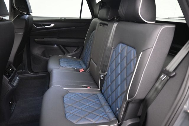 2026 Volkswagen Atlas Cross Sport SEL Premium R-Line