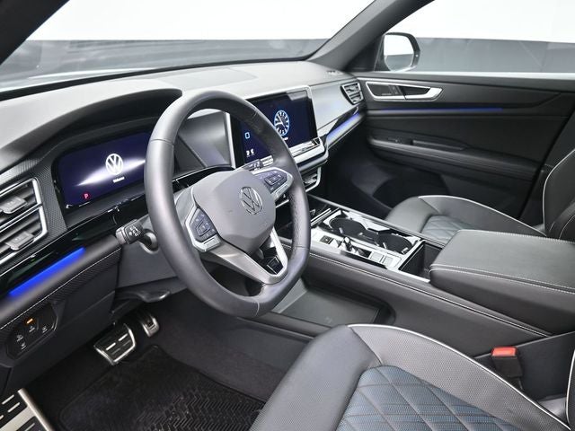 2024 Volkswagen Atlas Cross Sport 2.0T SEL Premium R-Line