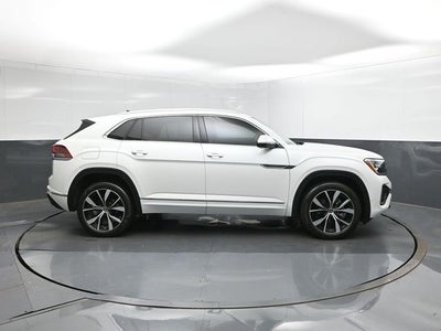 2025 Volkswagen Atlas Cross Sport 2.0T SEL Premium R-Line