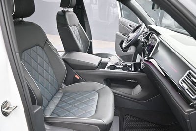 2025 Volkswagen Atlas Cross Sport 2.0T SEL Premium R-Line
