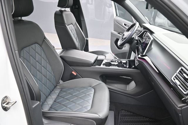 2025 Volkswagen Atlas Cross Sport 2.0T SEL Premium R-Line