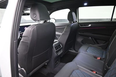 2025 Volkswagen Atlas Cross Sport 2.0T SEL Premium R-Line