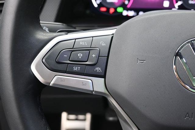 2025 Volkswagen Atlas Cross Sport 2.0T SEL Premium R-Line
