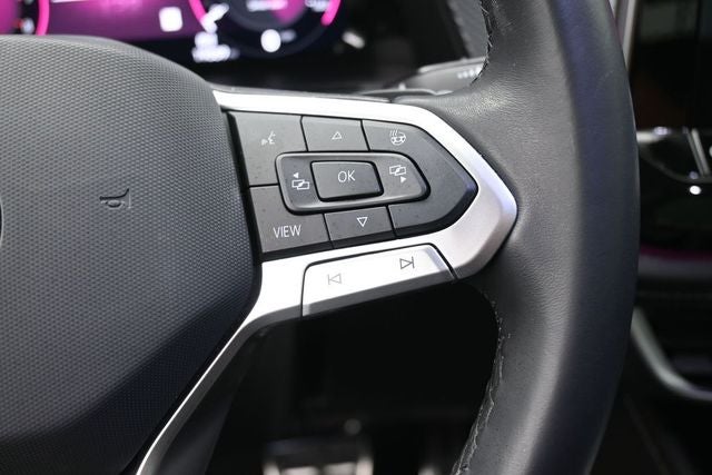 2025 Volkswagen Atlas Cross Sport 2.0T SEL Premium R-Line