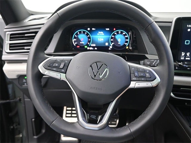 2025 Volkswagen Atlas Cross Sport 2.0T SEL Premium R-Line