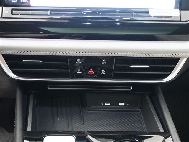 2025 Volkswagen Atlas Cross Sport 2.0T SEL Premium R-Line