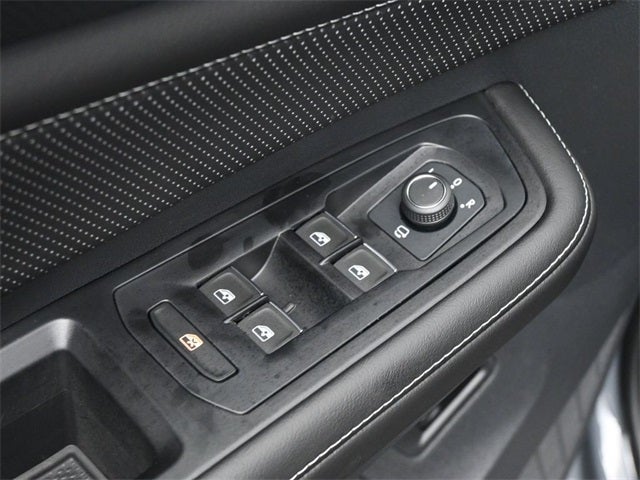 2025 Volkswagen Atlas Cross Sport 2.0T SEL Premium R-Line