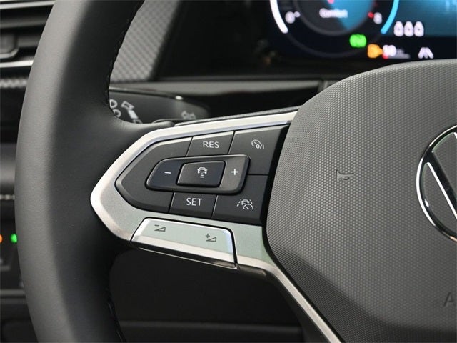 2025 Volkswagen Atlas Cross Sport 2.0T SEL Premium R-Line