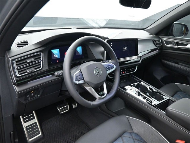 2025 Volkswagen Atlas Cross Sport 2.0T SEL Premium R-Line