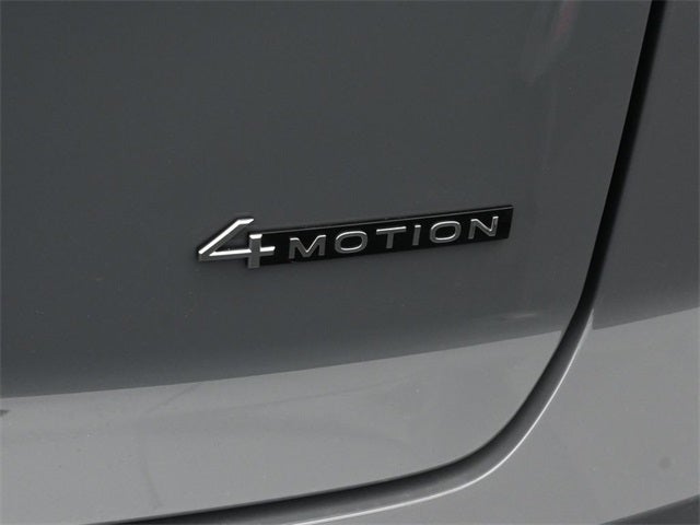 2025 Volkswagen Atlas Cross Sport 2.0T SEL Premium R-Line