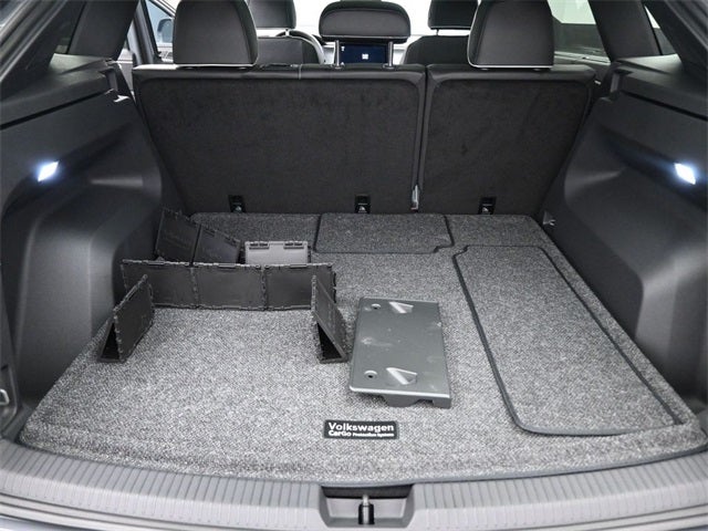 2025 Volkswagen Atlas Cross Sport 2.0T SEL Premium R-Line