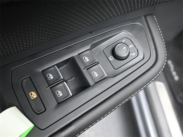 2025 Volkswagen Atlas Cross Sport 2.0T SEL Premium R-Line