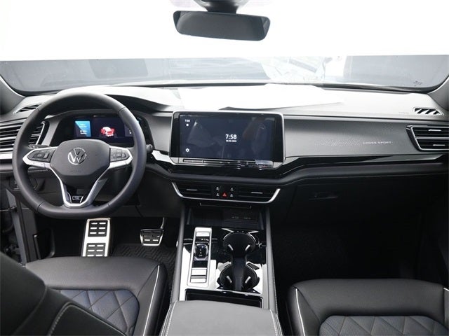 2025 Volkswagen Atlas Cross Sport 2.0T SEL Premium R-Line