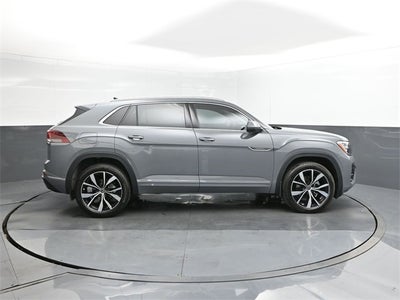 2025 Volkswagen Atlas Cross Sport 2.0T SEL Premium R-Line
