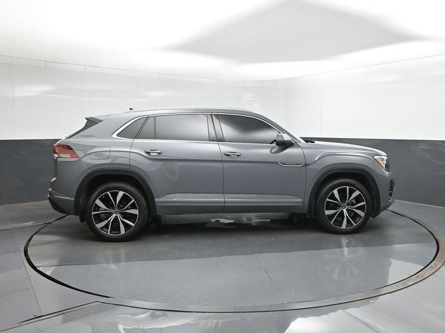 2025 Volkswagen Atlas Cross Sport 2.0T SEL Premium R-Line