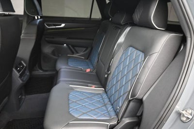 2025 Volkswagen Atlas Cross Sport 2.0T SEL Premium R-Line