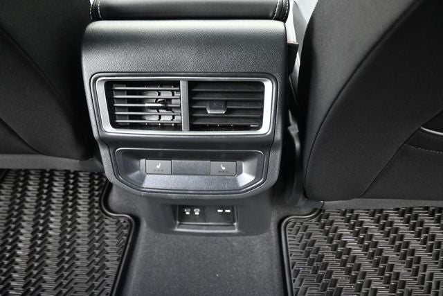 2025 Volkswagen Atlas Cross Sport 2.0T SEL Premium R-Line