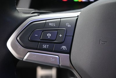 2025 Volkswagen Atlas Cross Sport 2.0T SEL Premium R-Line