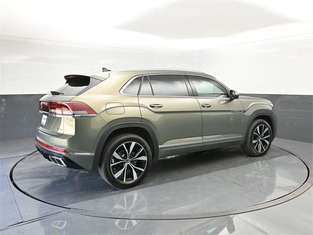 2025 Volkswagen Atlas Cross Sport 2.0T SEL Premium R-Line