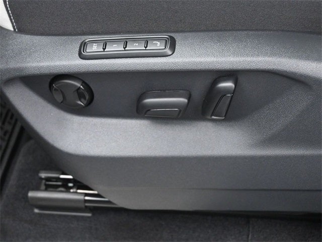 2025 Volkswagen Atlas Cross Sport 2.0T SEL Premium R-Line