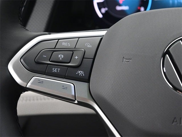 2025 Volkswagen Atlas Cross Sport 2.0T SEL Premium R-Line