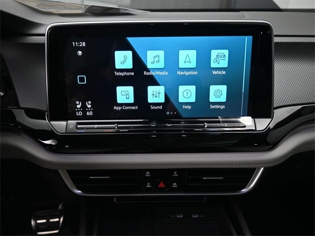 2025 Volkswagen Atlas Cross Sport 2.0T SEL Premium R-Line