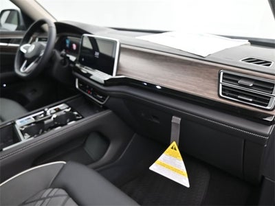 2025 Volkswagen Atlas 2.0T SEL Premium R-Line