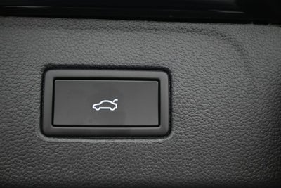 2027 Volkswagen Atlas SE w/Technology