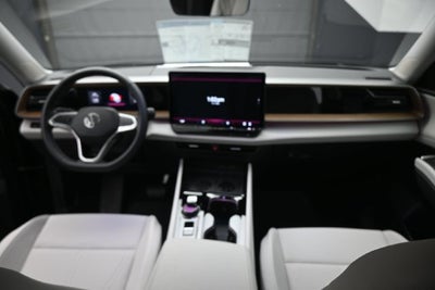 2027 Volkswagen Atlas SE w/Technology
