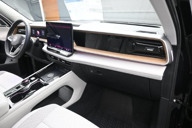 2027 Volkswagen Atlas SE w/Technology