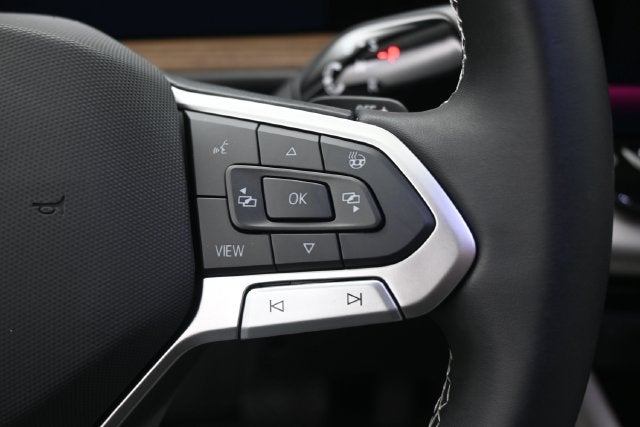 2027 Volkswagen Atlas SE w/Technology