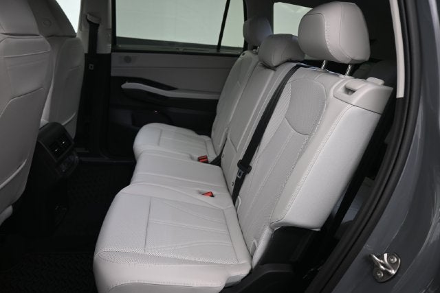 2027 Volkswagen Atlas SE w/Technology