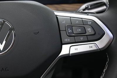 2027 Volkswagen Atlas SE w/Technology