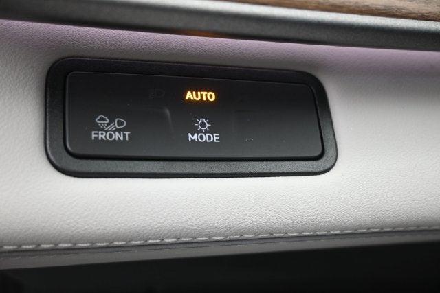 2027 Volkswagen Atlas SE w/Technology