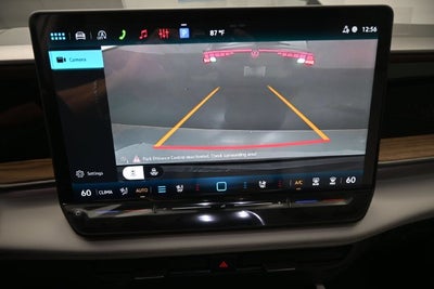 2027 Volkswagen Atlas SE w/Technology