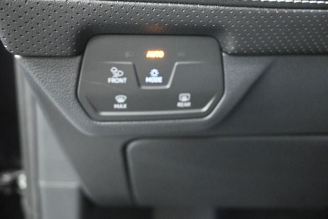 2026 Volkswagen Atlas Cross Sport SE w/Technology