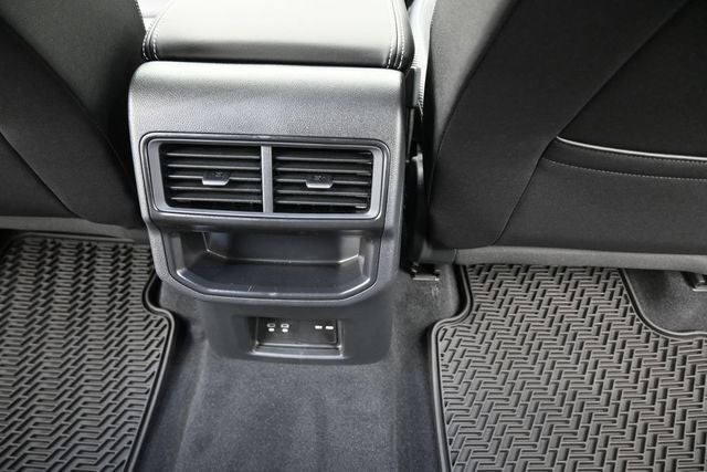 2026 Volkswagen Atlas Cross Sport SE w/Technology
