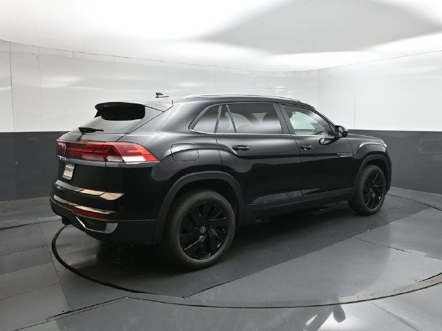 2026 Volkswagen Atlas Cross Sport SE w/Technology