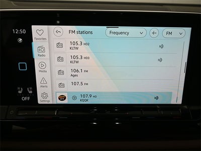 2026 Volkswagen Atlas Cross Sport 2.0T SE w/Technology