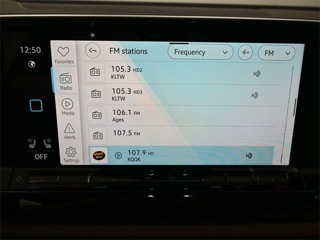 2026 Volkswagen Atlas Cross Sport 2.0T SE w/Technology