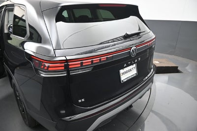 2027 Volkswagen Atlas SE w/Technology