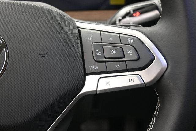 2027 Volkswagen Atlas SE w/Technology