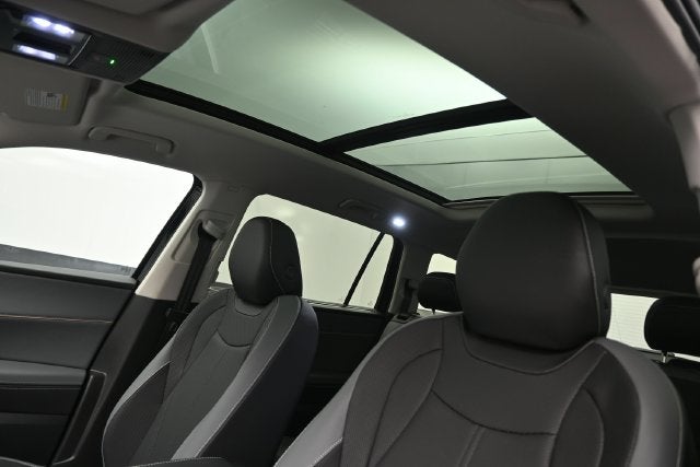 2027 Volkswagen Atlas SE w/Technology