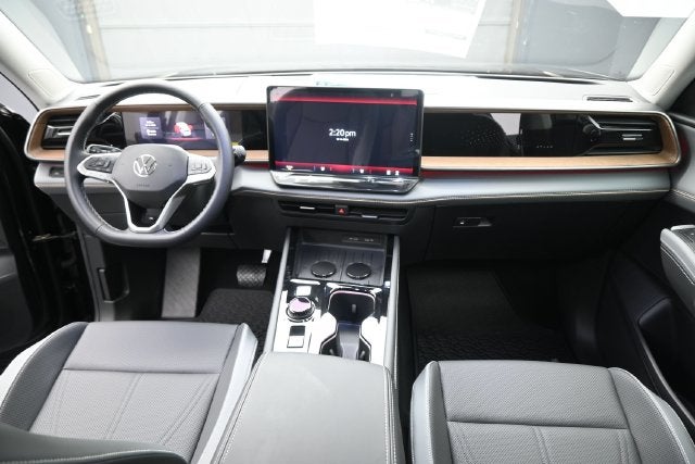 2027 Volkswagen Atlas SE w/Technology