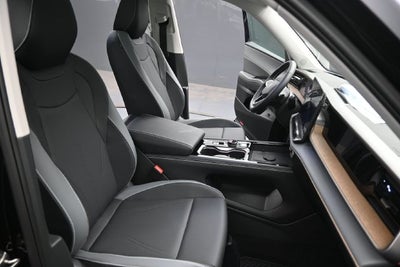 2027 Volkswagen Atlas SE w/Technology